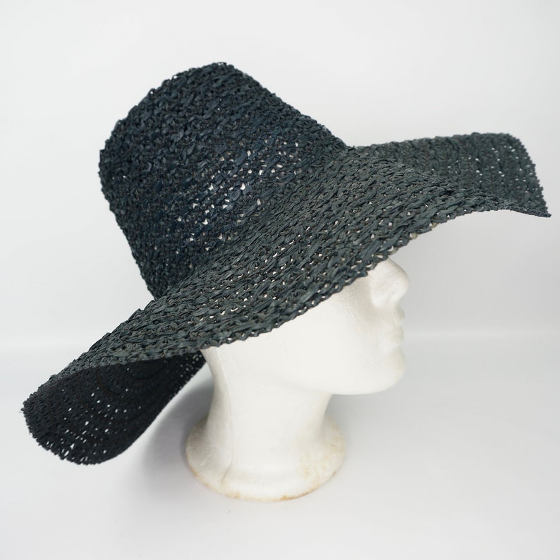 floppy wide brim straw hat Ladies Vintage black sun hat
