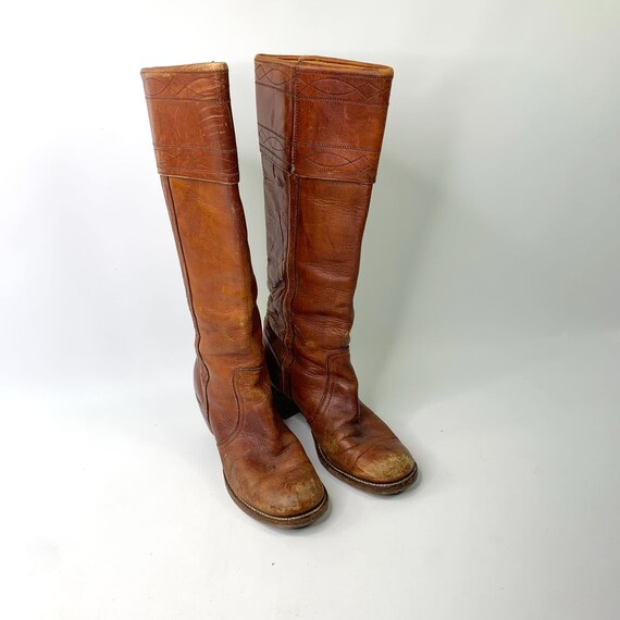 Size 7.5 Aged Saddle Brown Leather Frye 