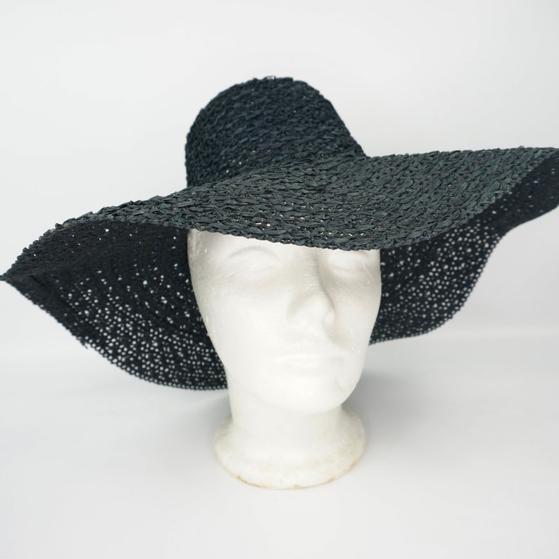 floppy wide brim straw hat Ladies Vintage black sun hat