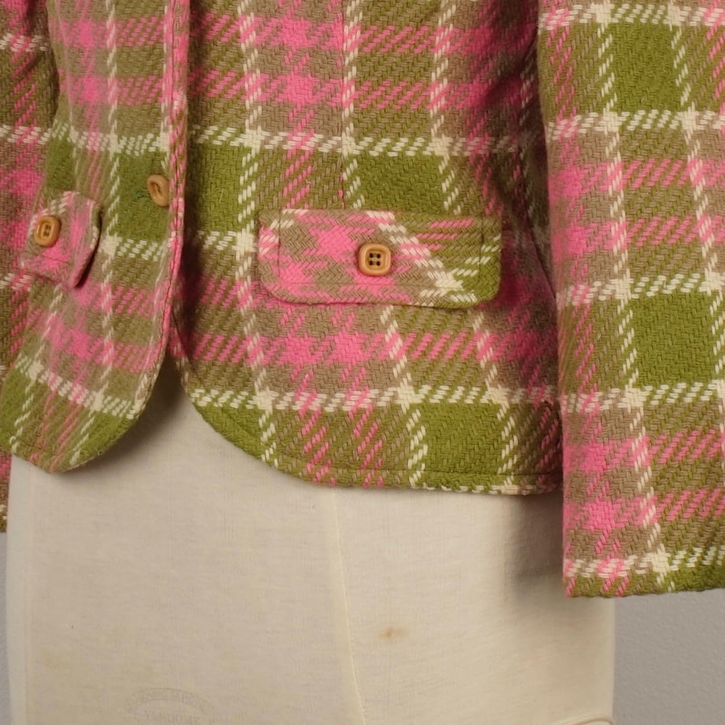 Bobbie Brooks pink and green plaid wool blazer 60s to 70s vintage ladies preppy cropped jacket