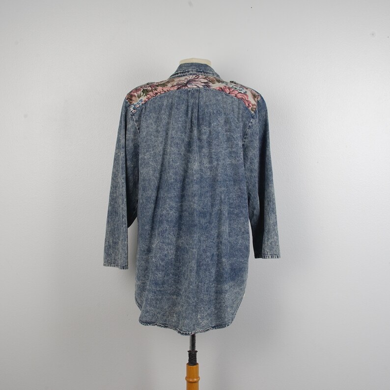 Acid Wash Denim Floral Print Long Jacket with Pockets XXL 1X 80s to 90s vintage oversize button up top 46 bust Blue Long Sleeve Shirt