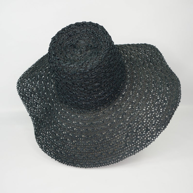 floppy wide brim straw hat Ladies Vintage black sun hat