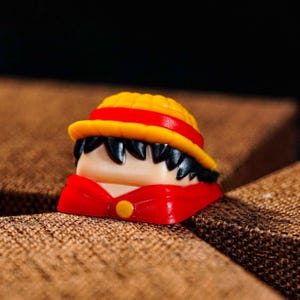 Straw Hat Crew Artisan Keycap Set – Handmade Resin Character Keycaps for Cherry MX Switches, Inspired by O.ne P.ie.ce Anime