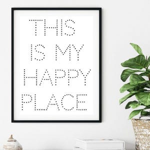 Stampa "My Happy Place", stampa murale positiva, stampa murale divertente, arte tipografica, poster con citazioni, stampa murale con testo, stampa con citazioni, regalo carino per lei