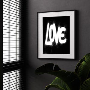 Decorazione murale con vernice spray Love, decorazione urbana punk audace, stampa graffiti street style cool, accento moderno e audace per la casa, stampa per camera da letto, regalo per lui