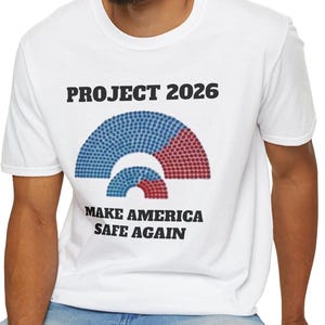 Projekt 2026 Unisex-T-Shirt im Soft-Style, Amerika wieder sicher, Wahlvorwahlen, Karte des US-Kongreß, Vaterländisches T-Shirt