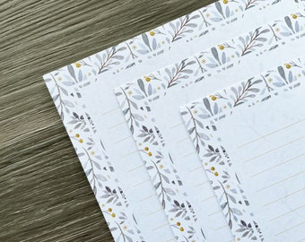 Letter writing sheets - Winter Berry