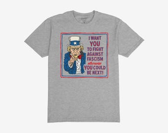 アンクルサム反ファシストTシャツ（男性用またはユニセックス）｜ファシズムと闘う政治Tシャツ｜進歩的な抗議シャツ｜活動家抵抗アパレル
