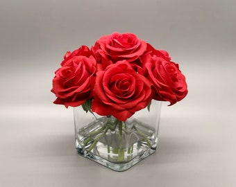 Real Touch Rose Flower Arrangement. Red Roses in Faux Water Clear Glass Cube Vase. Red Rose Christmas Centerpiece Bouquet