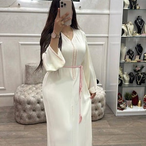 Elegant White Satin Moroccan Caftan: Handmade Embroidered Takchita Dress
