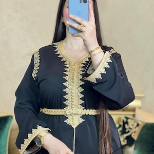 Moroccan Takchita with Belt – Elegant Handmade Caftan – Traditional Moroccan Dress – Eid, Wedding, Henna Look