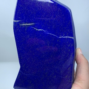 1,8 kg extremt högkvalitativ polerad lapis lazuli friform - klarblå lapis lazuli, kristallläkning och heminredning.