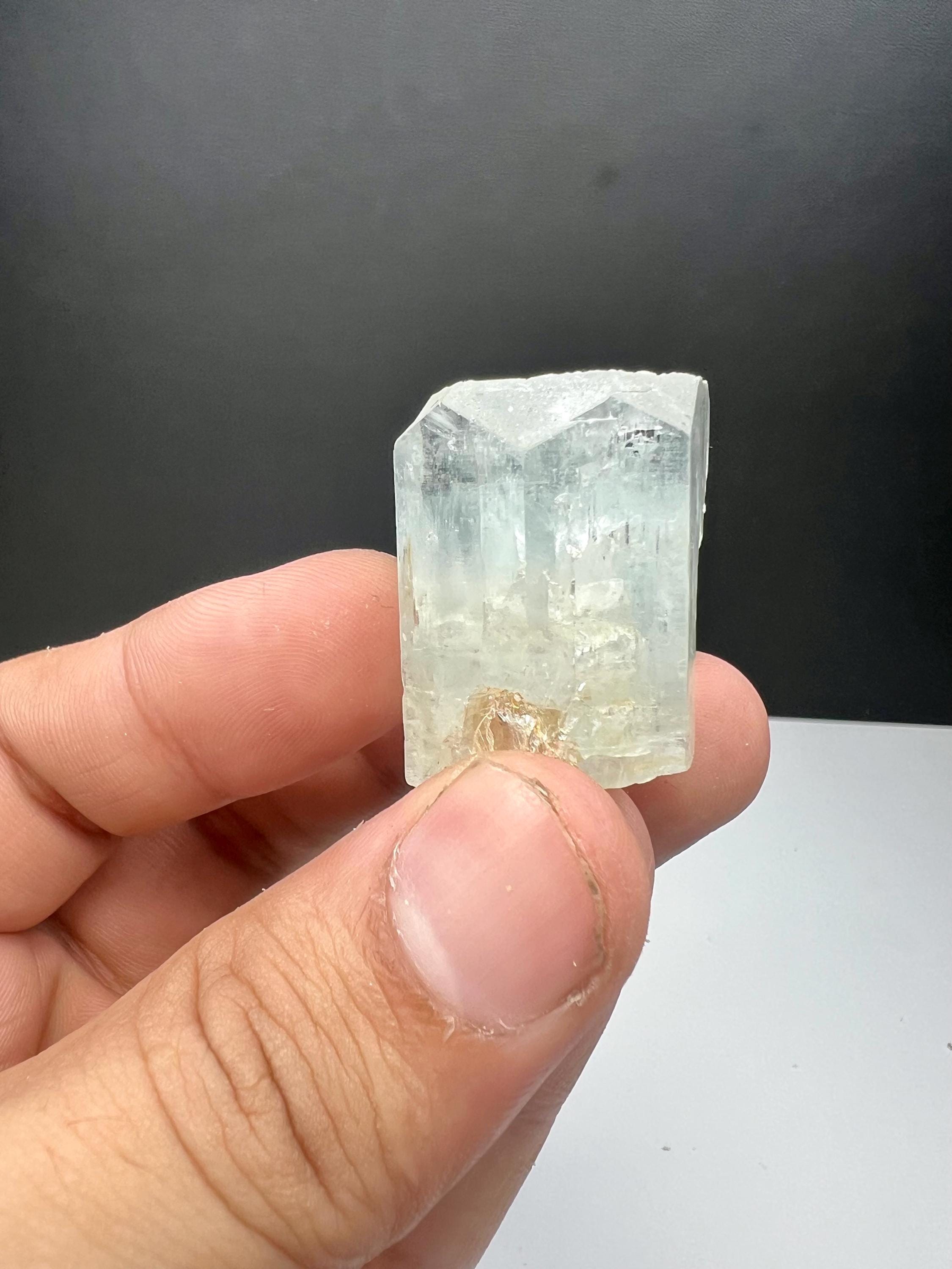 パキスタン・ナガル渓谷産 40グラム アクアマリン結晶標本 - Etsy 日本