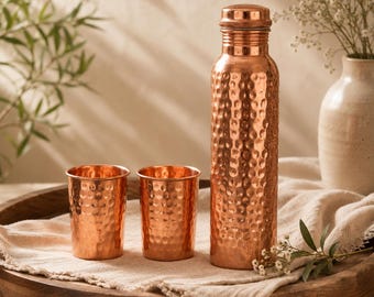 Botella de agua ayurvédica de cobre de 1 litro, frasco de cobre martillado 100% puro, botella de bienestar y desintoxicación, regalo de yoga para ella, él, mamá, papá, ritual diario.