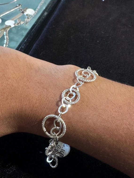 Sterling Silver Circle Patterned Chain Bracelet - image 1