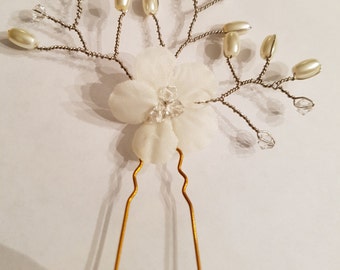 Bridal Hair Pins -- Cherry Blossom. Hair pin, wedding accessories, floral hair pins, bridal headpiece, jewelled hair pins, hair flower