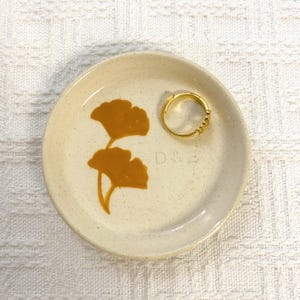 Custom Ceramic Maple Leaf Jewelry Dish Handcrafted Maple Leaf Gift Personalized Maple Leaf Decoration Ceramic Ring Tray Christmas Gift
