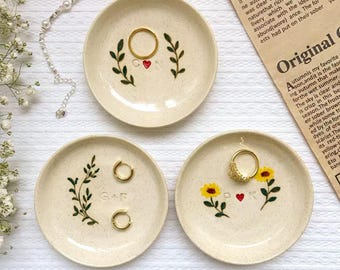 Custom wedding ceramic ring Tray Custom jewelry ceramic Dish Couples Gift Engagement Ring Dish wedding Gift Personalized wedding ring dish