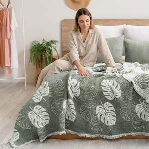 Floral Bedspread and Pillowcase Set, Bedding Set King Size, Bed Throw Woven Blanket Gift,  Queen Comforter