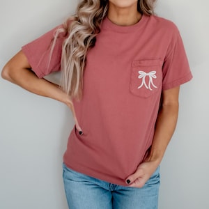 CUTE BOW SHIRT - Coquette Bow Shirt, Trendy Bow Shirt, Gift For Her, Embroidered Shirt, Embroidered Gift, Embroidered Bow, Girly Shirt Gift