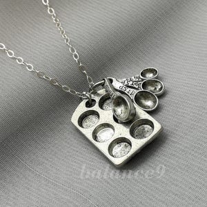 Baking Necklace, Muffin pan and measuring spoons, Baker necklace, jewelry gift, cupcake pan pendant, holidays gift
