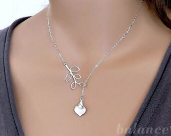 Calla Lily Necklace, Dainty flower lariat, Flower necklace, silver calla lily jewelry gift for mom, bridesmaids gift