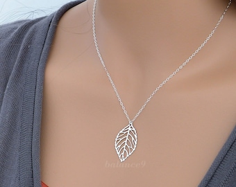 Silver leaf necklace, Filigree leaf pendant necklace, Gift for her, Everyday jewelry