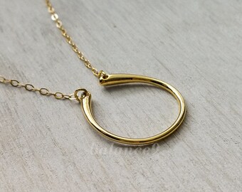 Horseshoe Necklace, Gold or Silver dainty horseshoe necklace, Minimalist jewelry, Good luck gift for her