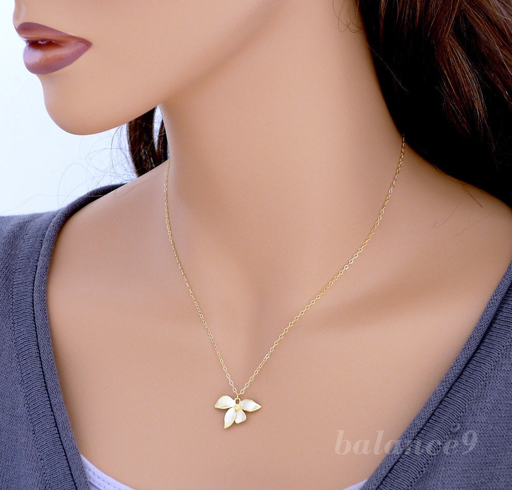 Orchid Flower Necklace Gold / Silver 