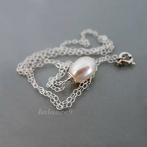Enkele parelketting, sierlijke hanger met echte parel, sterlingzilveren ketting, bruidsmeisje bruiloft sieraden cadeau
