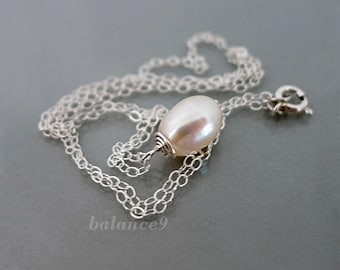 Single Pearl Necklace, Sterling silver or Gold filled, Jewelry gift