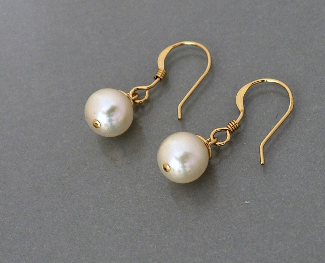 Pearl Earrings in Gold Filled / Sterling Silver Dainty Pearl - Etsy