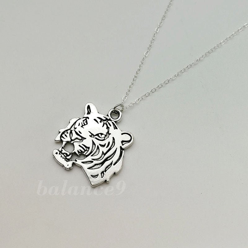 tiger head necklace