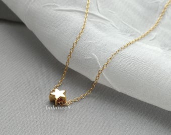 Gold Star Necklace, Dainty minimal tiny star necklace, everyday jewelry, holidays gift