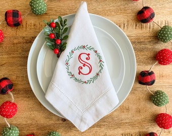 Holly Wreath Embroidered Linen Napkins/ Holiday Custom Monogram / Personalized Christmas Gift / Easter Holiday/ Hostess Gift/Holiday Table