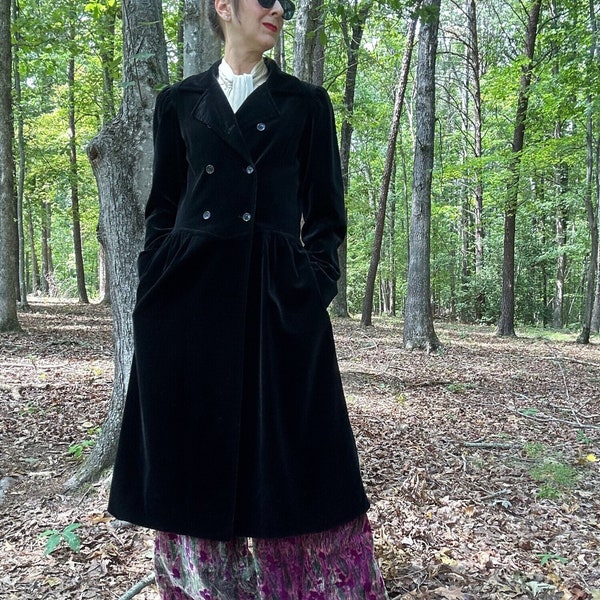 1970s Guy Laroche Diffusion Black Velveteen Coat