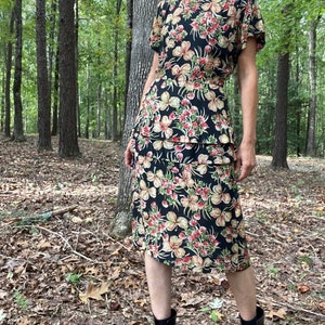 1940s Cold Rayon Floral image 3