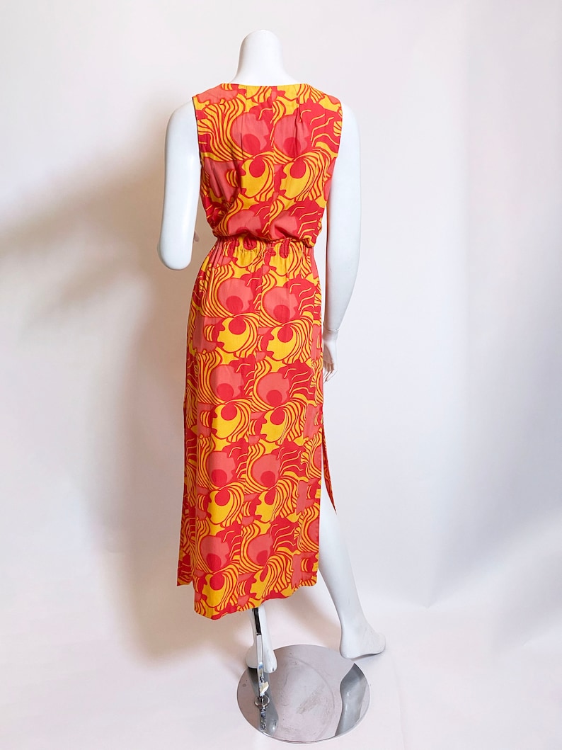 1960s Tropical Op Art Print Dress