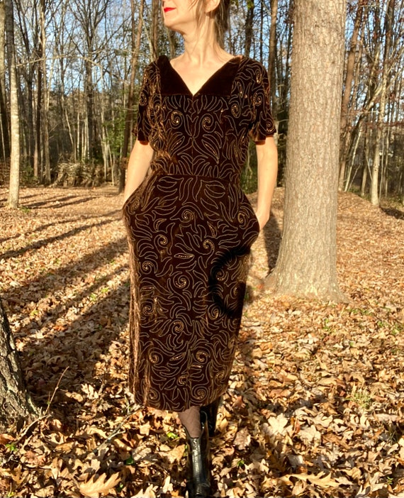 1950s TerryAllen Chocolate Brown Velvet Dress Swirli… Gem