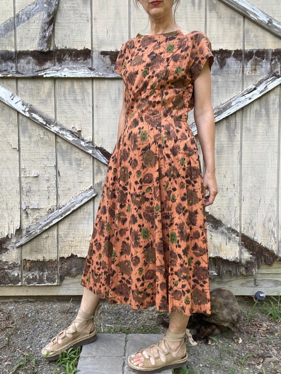 1960s Earthtone Cotton Floral Dress - image 2