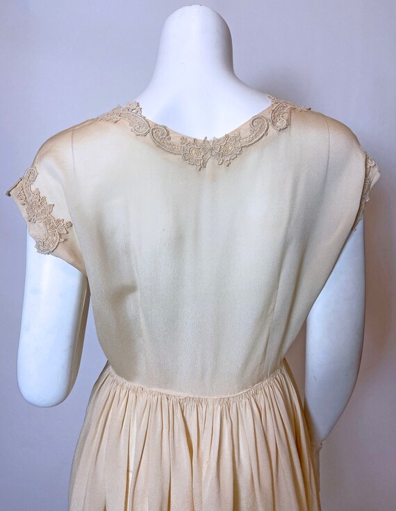 1940s Ivory Silk Dress - image 6