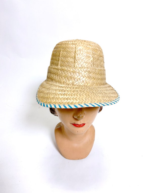 1950s to 60s Straw Cap with Striped Trim - image 3