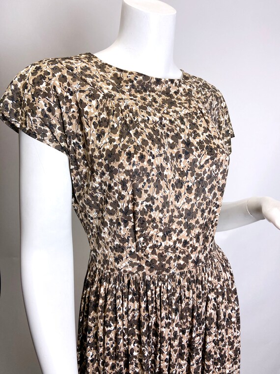 1960s Pomette Fashions Floral Print Dress - image 9