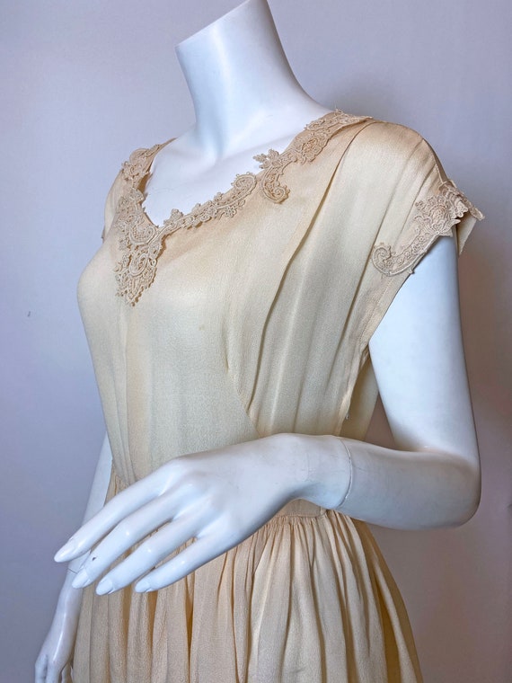 1940s Ivory Silk Dress - image 5