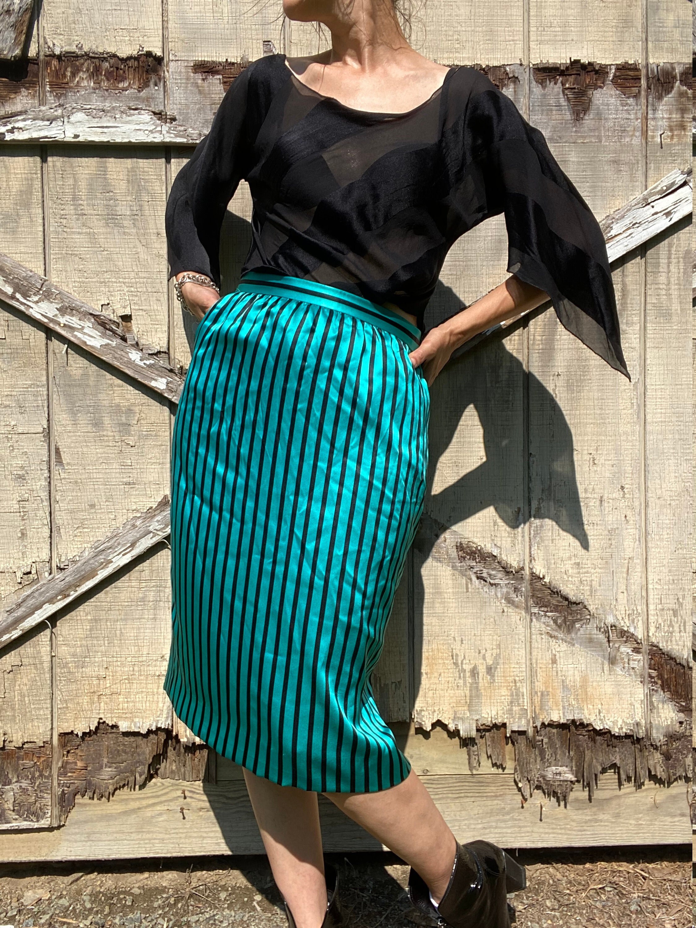 lápiz seda a rayas negras y verde azulado de la - España