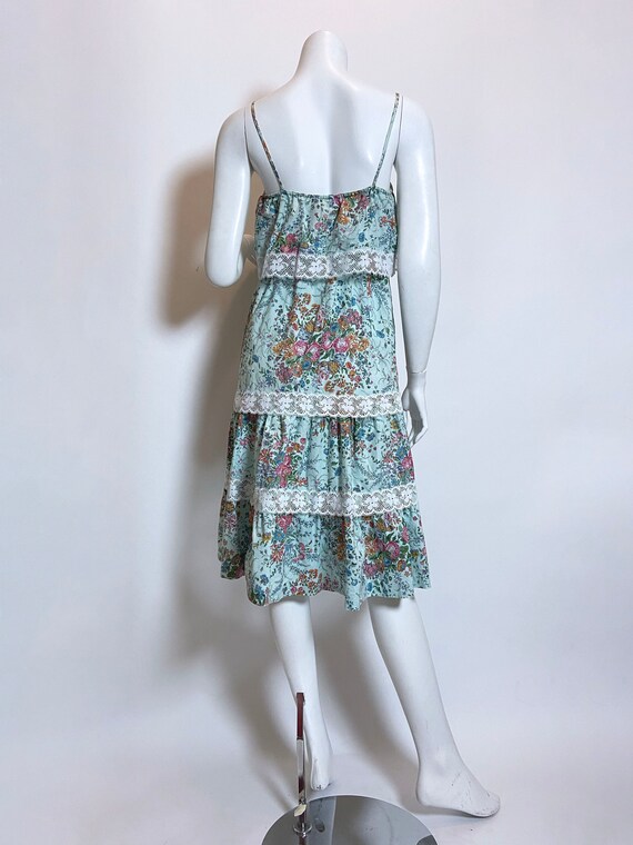 1980s Cotton Floral Print Dress - image 3