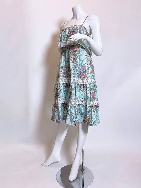 1980s Cotton Floral Print Dress - image 4