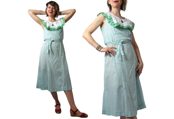 Early 1930s White With Green Diamonds Cotton Day D