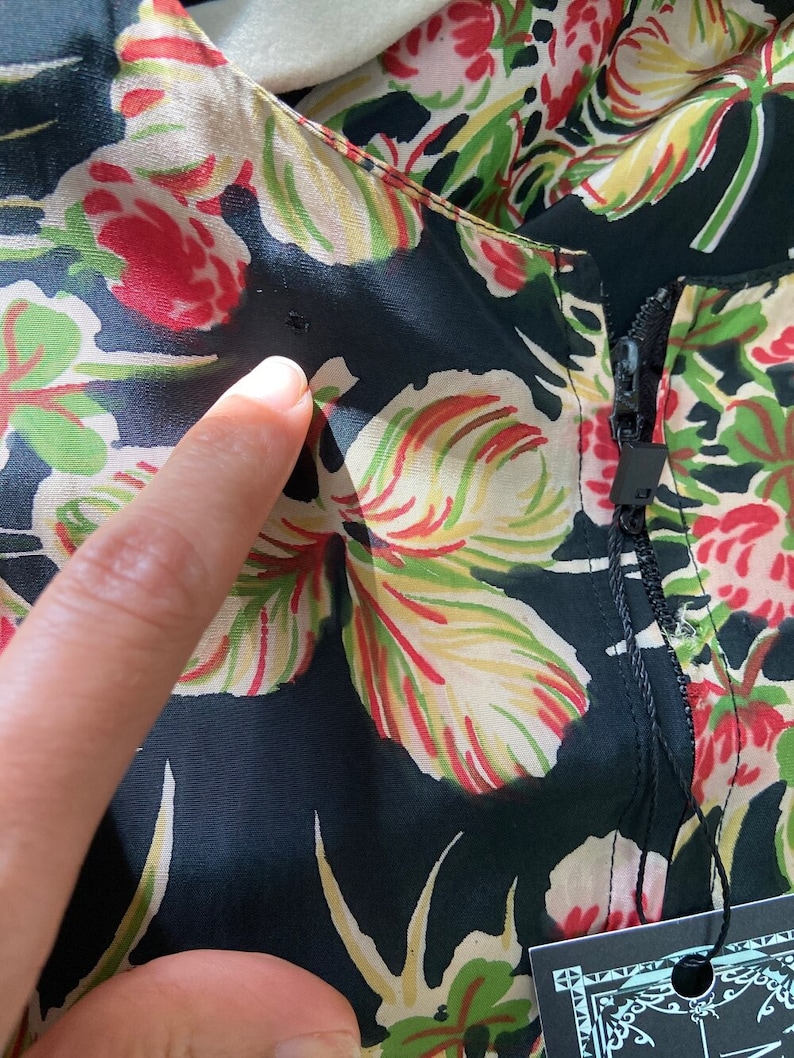1940s Cold Rayon Floral image 8