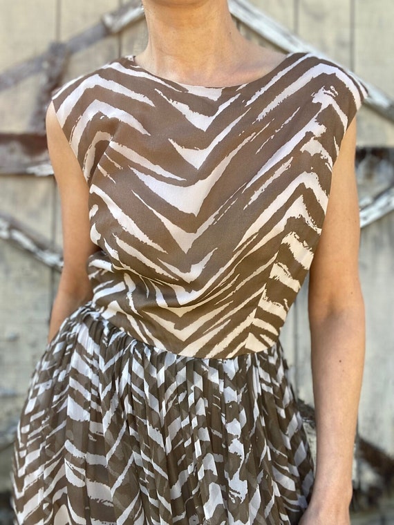 1960s Leslie Faye Zebra Print Chiffon Dress - image 5